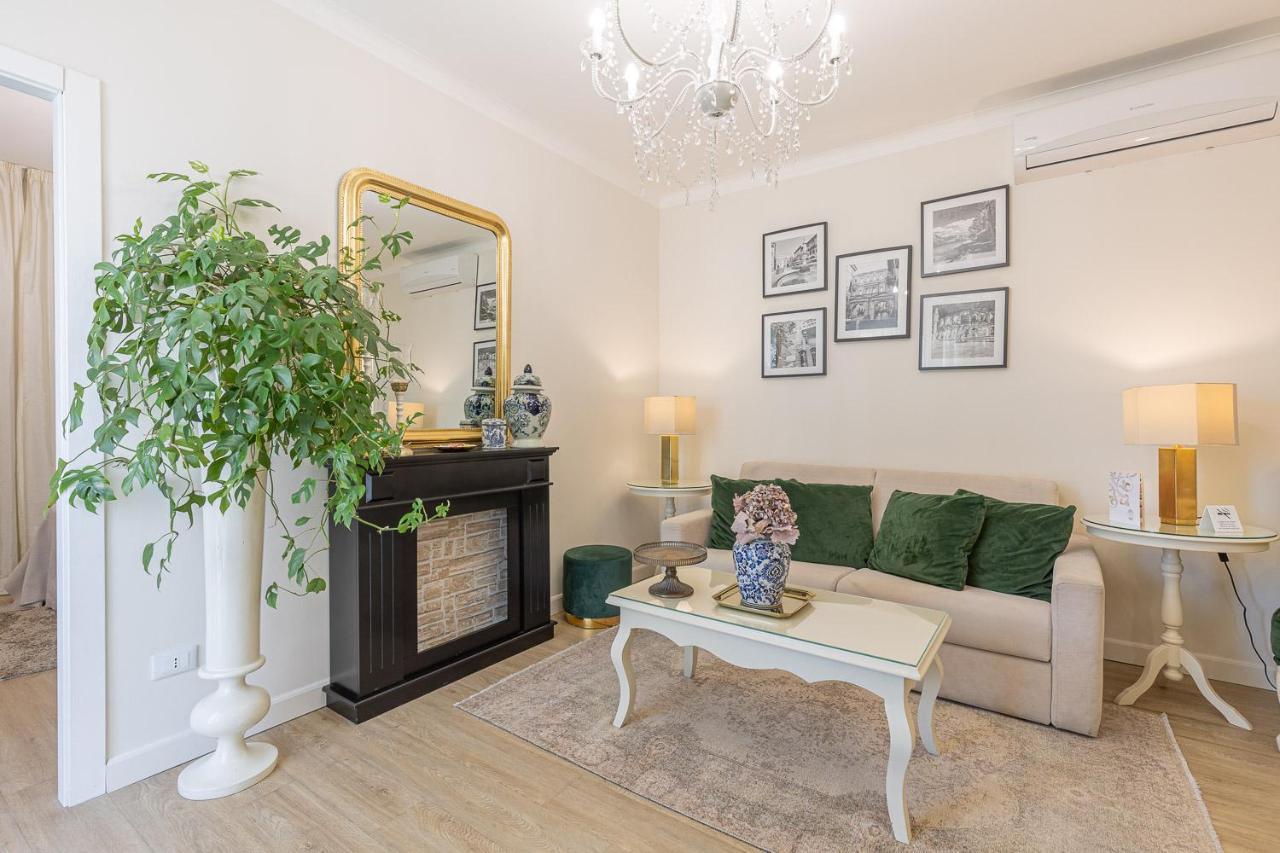 Crys: Apartments, Holiday, Business, Verde Βερόνα Εξωτερικό φωτογραφία