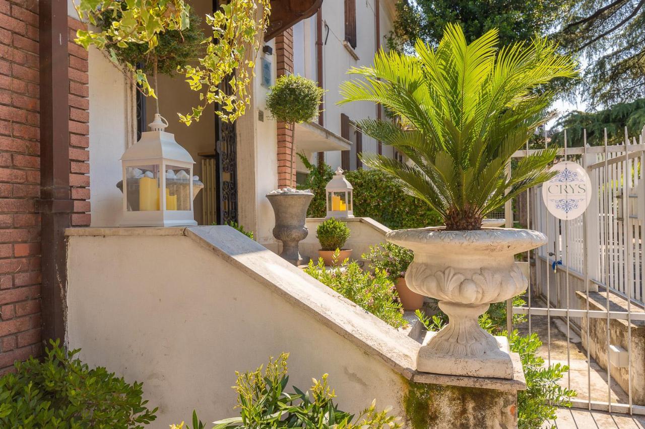 Crys: Apartments, Holiday, Business, Verde Βερόνα Εξωτερικό φωτογραφία