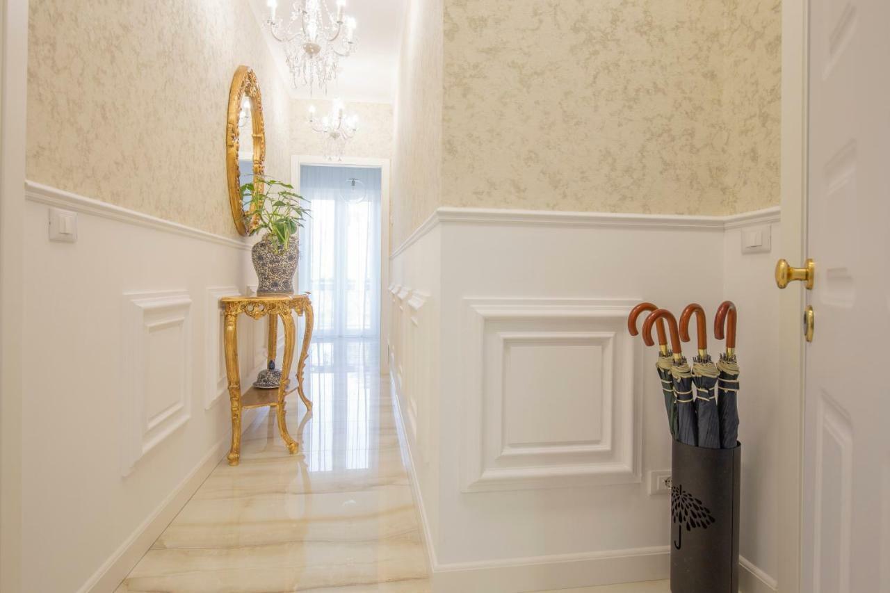Crys: Apartments, Holiday, Business, Verde Βερόνα Εξωτερικό φωτογραφία