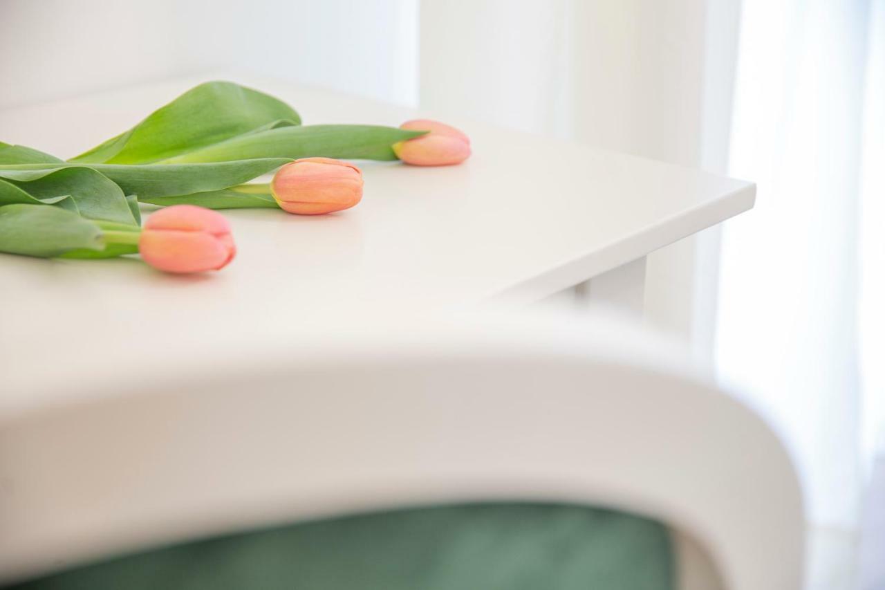 Crys: Apartments, Holiday, Business, Verde Βερόνα Εξωτερικό φωτογραφία