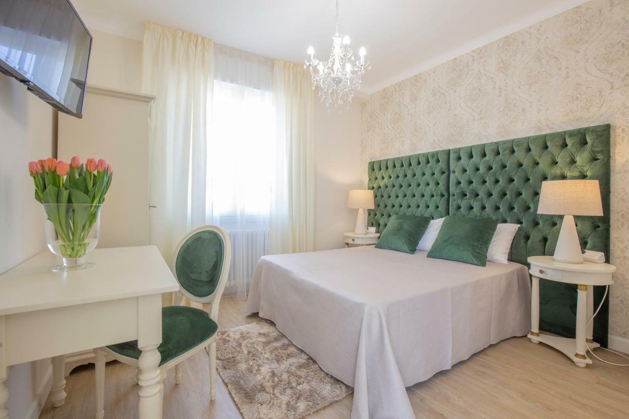 Crys: Apartments, Holiday, Business, Verde Βερόνα Εξωτερικό φωτογραφία
