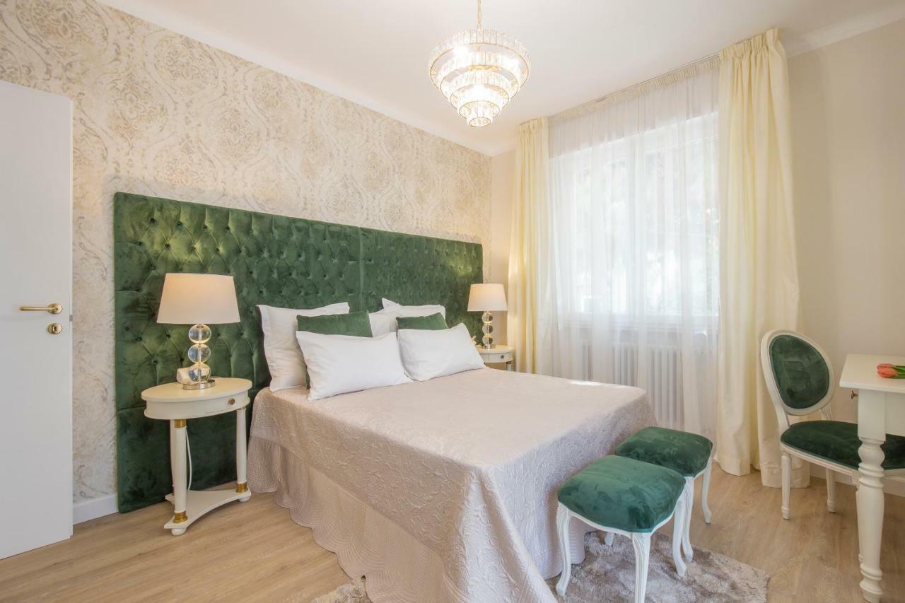 Crys: Apartments, Holiday, Business, Verde Βερόνα Εξωτερικό φωτογραφία